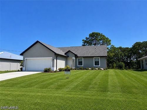 8033 Melody Cir, LABELLE, FL, 33935-5688 | Card Image