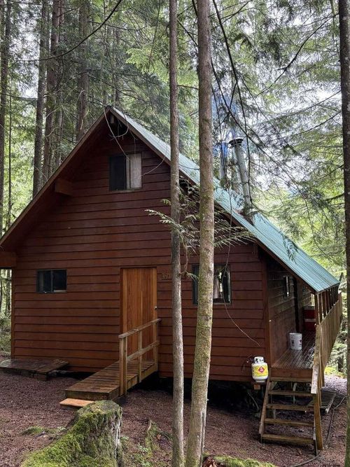 6164 Garibaldi Rd, Squamish, BC, V0N0C2 | Card Image