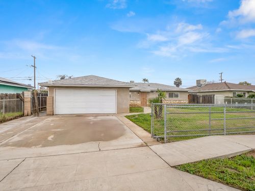 2337 S Maple Avenue, Fresno, CA, 93725 | Card Image