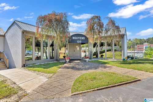 120 Vulcan Rd, Homewood, AL, 35209-4702 | Card Image