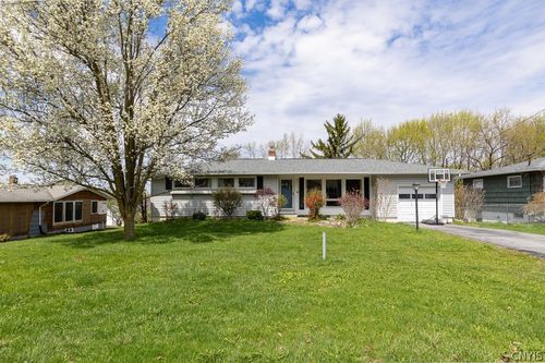 339 Northfield Way, Camillus, NY, 13031-1303 | Card Image