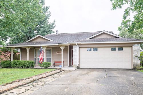 9844 Oriole, Conroe, TX, 77385 | Card Image