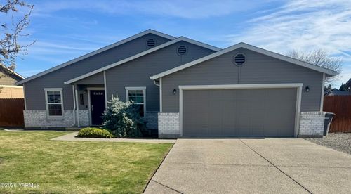 2403 S 73rd Ave, Yakima, WA, 98903-9310 | Card Image