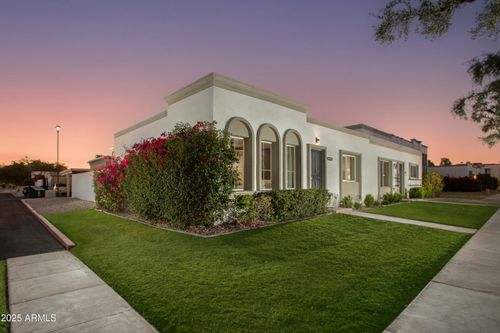 8317 E Orange Blossom Ln, Scottsdale, AZ, 85250-7317 | Card Image