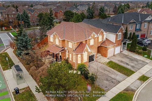 76 Thunderbird Trail, Brampton, ON, L6R2T4 | Card Image