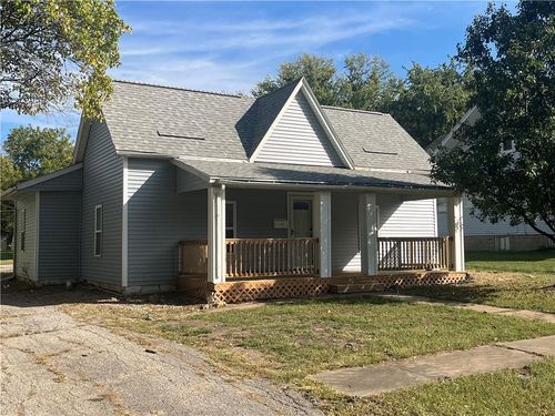 406 S 3rd St, Odessa, MO, 64076-1414 | Card Image
