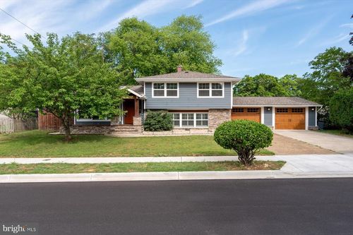 102 Sycamore Rd, Severna Park, MD, 21146-3635 | Card Image
