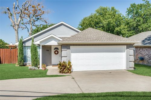 916 S Tennessee St, Mckinney, TX, 75069-6612 | Card Image