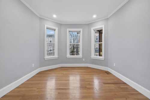 2-29 East St, Boston, MA, 02111-2804 | Card Image