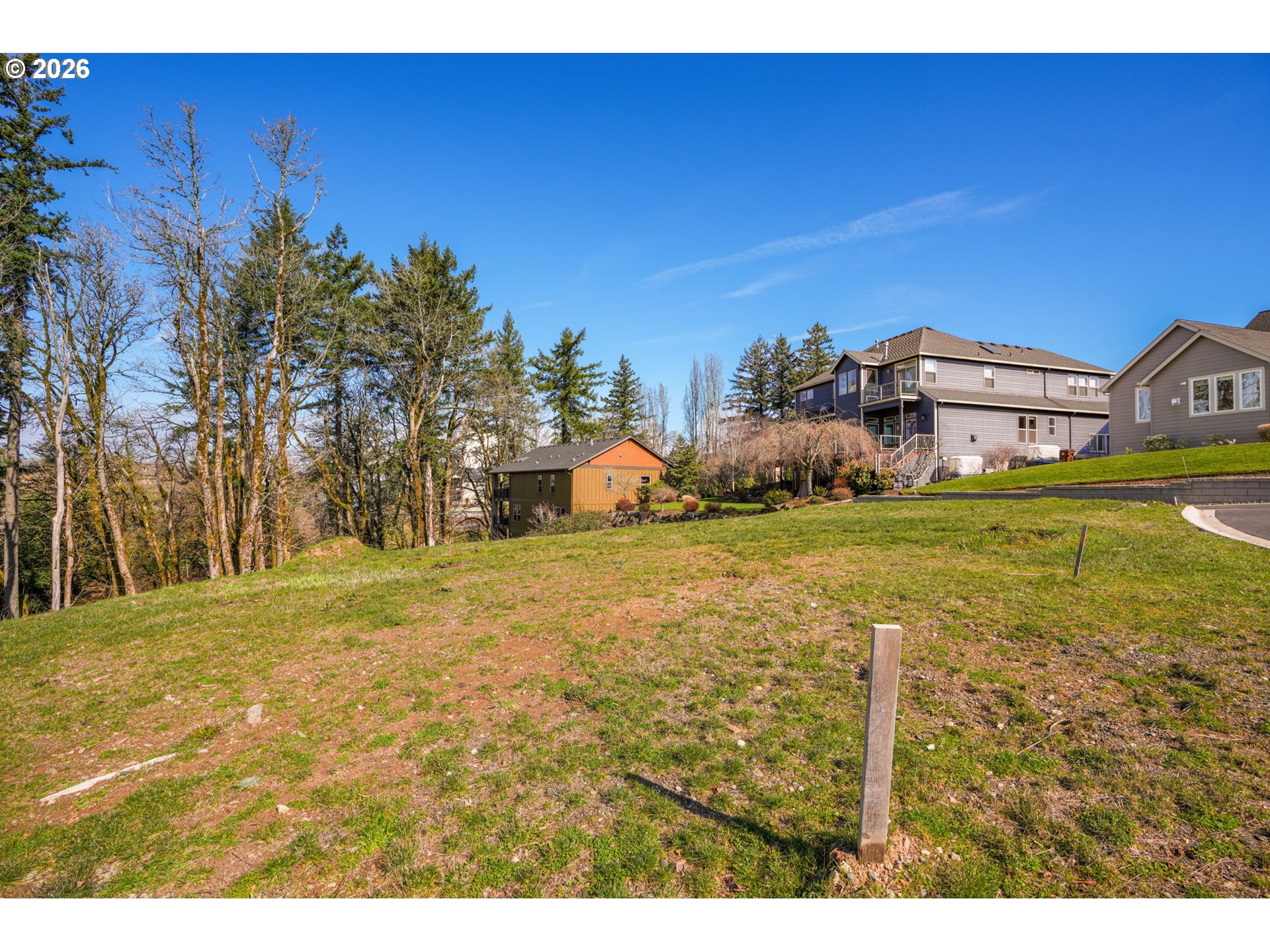 Land in Camas 5