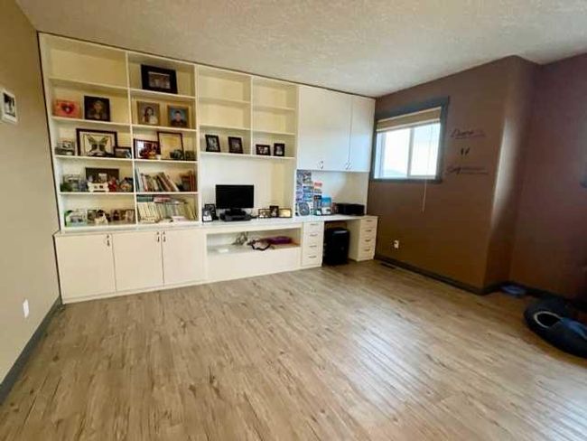 11410 89 B Street, Home with 5 bedrooms, 3 bathrooms and 6 parking in Grande Prairie AB | Image 15