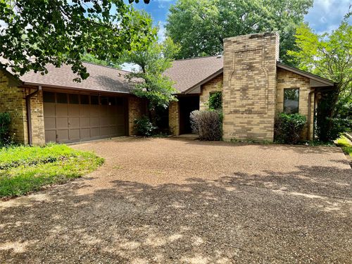 932 Old Mill Cir, Irving, TX, 75061-6127 | Card Image