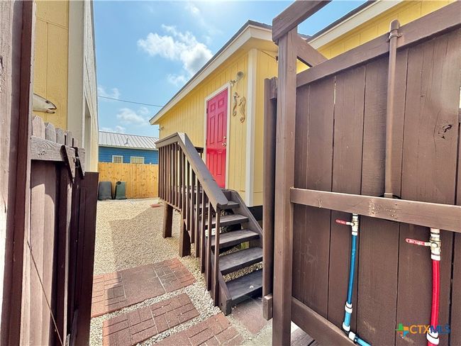 604 N 14 Th St, House other with 3 bedrooms, 3 bathrooms and null parking in Port O Connor TX | Image 44