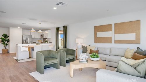 7596 Vassar Avenue, Hesperia, CA, 92345 | Card Image