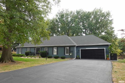 39 Hiawatha Ln, Galesburg, IL, 61401-5501 | Card Image