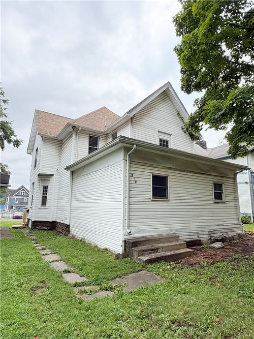 1-219 E Wallace Ave, New Castle, PA, 16101-2448 | Card Image