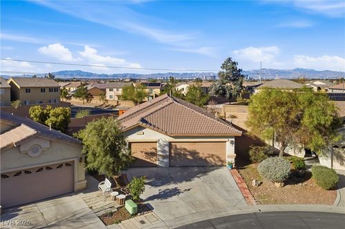 3895 Squirrel St, Las Vegas, NV, 89122-3611 | Card Image