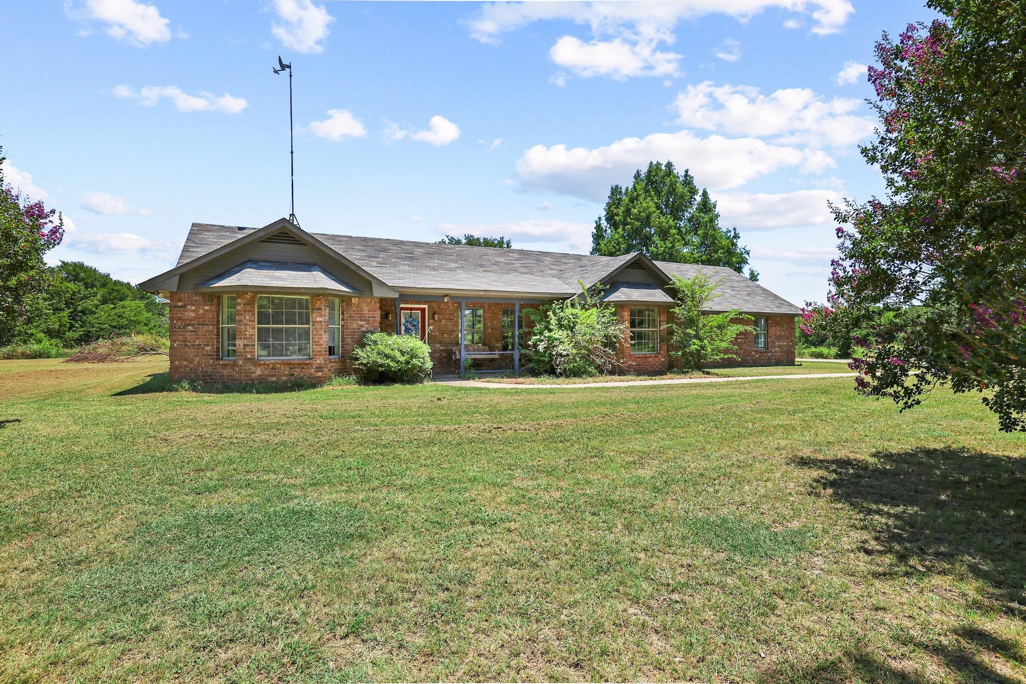 Residential in Bonham 4