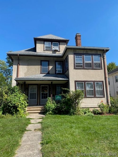 52 Quaker Ln S, West Hartford, CT, 06119-1637 | Card Image
