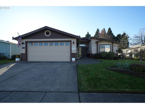 133 Village Dr, Cottage Grove, OR, 97424-9544 | Card Image