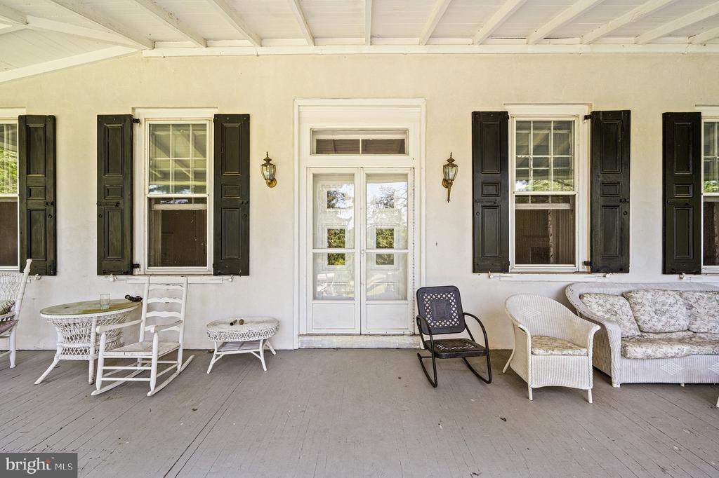 Residential Lease in CHEYNEY 3