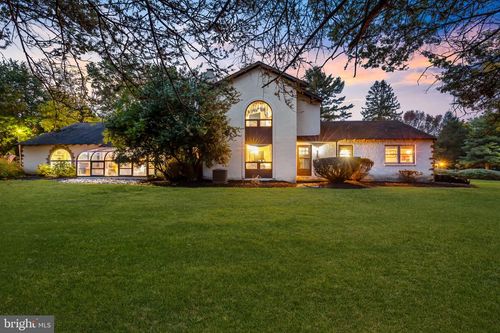 800 Plymouth Rd, AMBLER, PA, 19002-1945 | Card Image