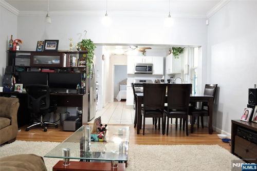 302 10th St, Newark, NJ, 07107-1910 | Card Image
