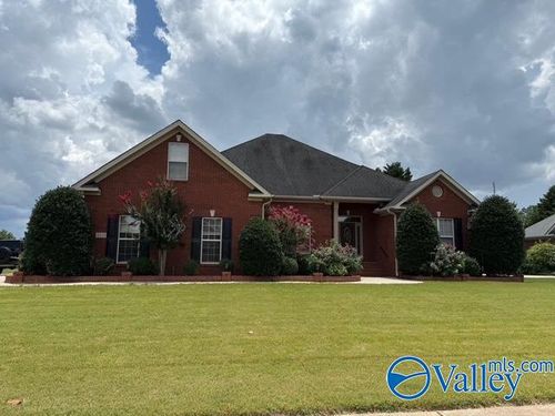 110 Arrow Path, Huntsville, AL, 35806-4715 | Card Image