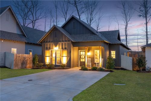 1210 Woodland Circle, OPELIKA, AL, 36801 | Card Image