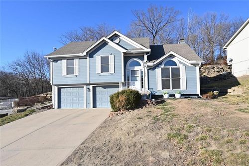 1620 Nw 75th St, Kansas City, MO, 64118-8390 | Card Image