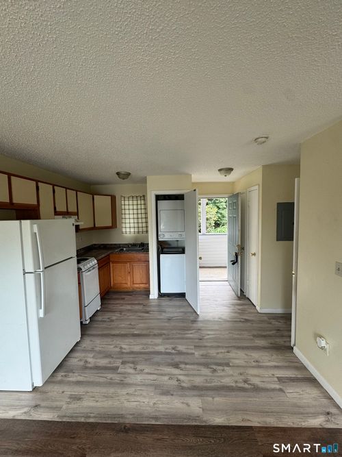 3-4 Warwick St, New Haven, CT, 06513-4666 | Card Image
