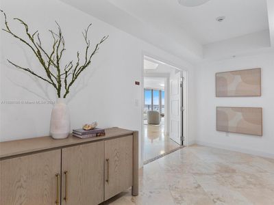 1102 - 3535 S Ocean Dr, Condo with 3 bedrooms, 3 bathrooms and null parking in Hollywood FL | Image 2