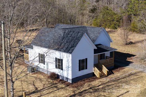 464 Hamrick Rd, Mooresboro, NC, 28114-8695 | Card Image