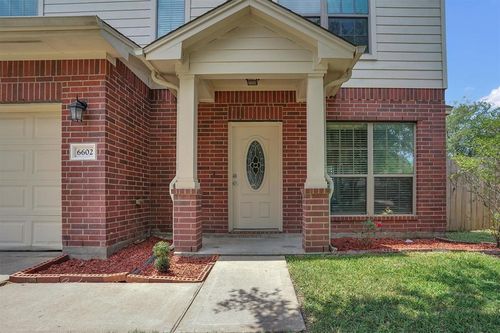 6602 Pointe Hollow Ln, Richmond, TX, 77469-5730 | Card Image
