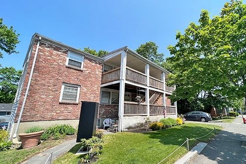 apt-1-40 Stone St, Beverly, MA, 01915-5040 | Card Image