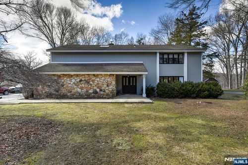 45 Birchwood Ln, Boonton Township, NJ, 07005-9126 | Card Image