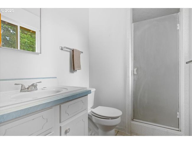 744 Ne Craig St, House other with 4 bedrooms, 3 bathrooms and 2 parking in Myrtle Creek OR | Image 19