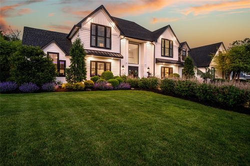 35 Sycamore Dr, East Moriches, NY, 11940-1009 | Card Image