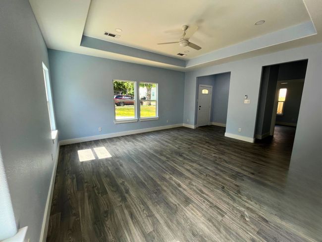 1317 E Tucker St, House other with 4 bedrooms, 2 bathrooms and null parking in Fort Worth TX | Image 7