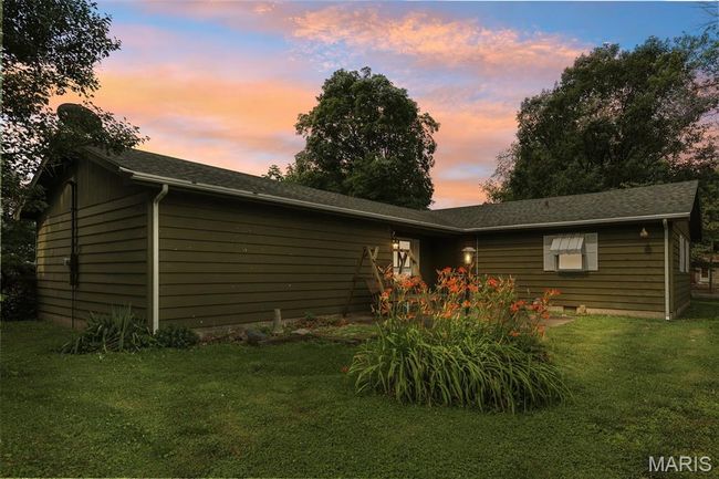 704 N Jackson St, House other with 3 bedrooms, 2 bathrooms and null parking in Litchfield IL | Image 29