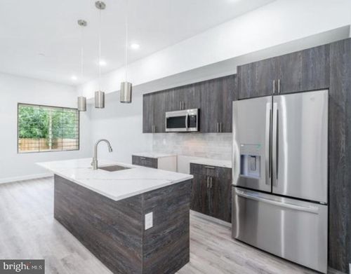 2438 N Mascher St, Philadelphia, PA, 19133-3803 | Card Image