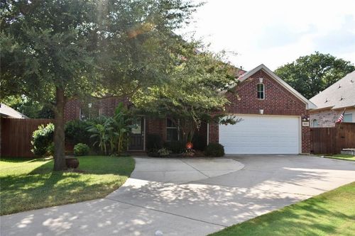 3821 Sandlin St, Grapevine, TX, 76092-3217 | Card Image