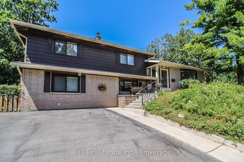 1559 Westbrook Dr, Peterborough, ON, K9J6R6 | Card Image