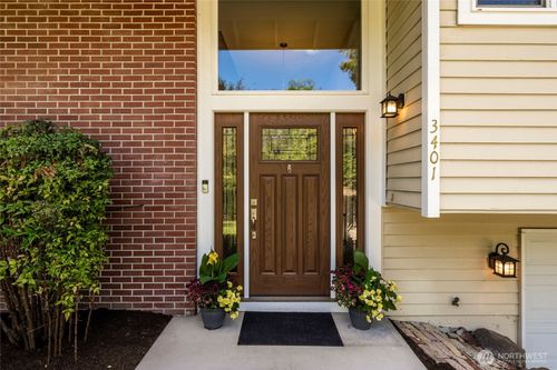 3401 79th Ave Se, Mercer Island, WA, 98040-3518 | Card Image