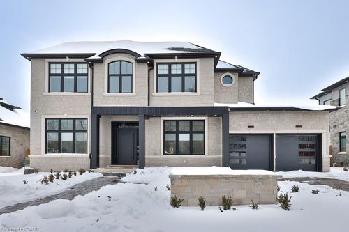 302 Tuck Dr, Burlington, ON, L7L2R3 | Card Image