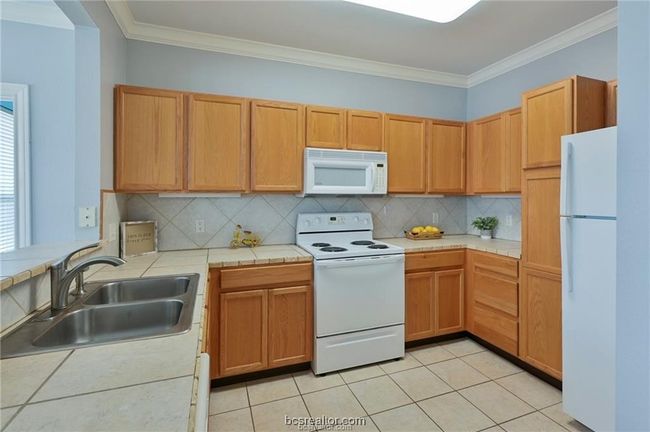 UNIT-407 - 801 Luther St W, Condo with 2 bedrooms, 2 bathrooms and null parking in College Station TX | Image 7