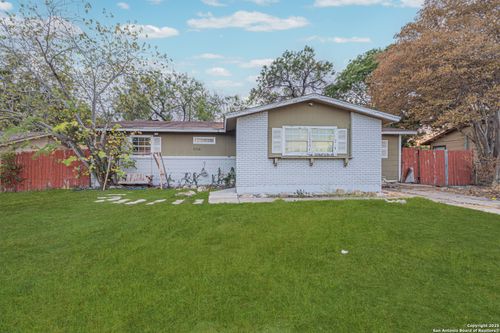 5714 Windyhill, San Antonio, TX, 78242-1226 | Card Image