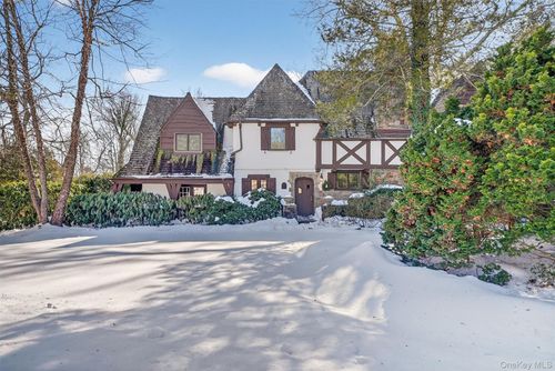 181 Hillair Cir, White Plains, NY, 10605-4505 | Card Image