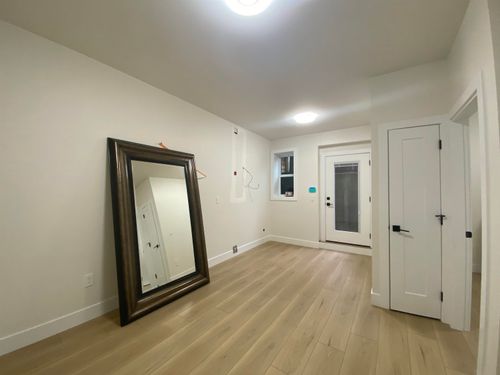 1-bed-suite-7542 Lindrick Crt, Burnaby, BC, V5A3Y5 | Card Image