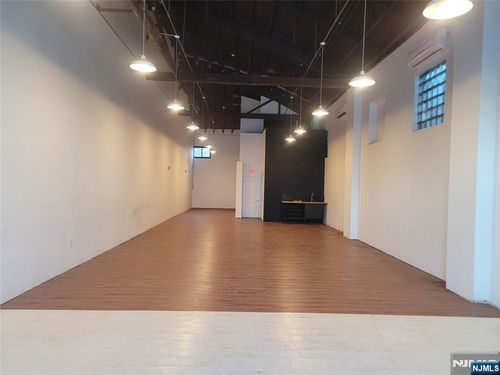 191 Englewood Ave, Englewood, NJ, 07631-3320 | Card Image